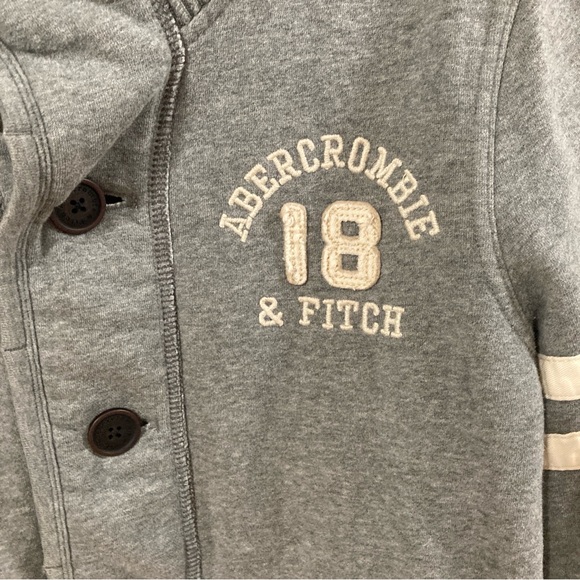 Abercrombie & Fitch Muscle Fit Hoodie Charcoal Button-Up Sweater Medium - Picture 4 of 14